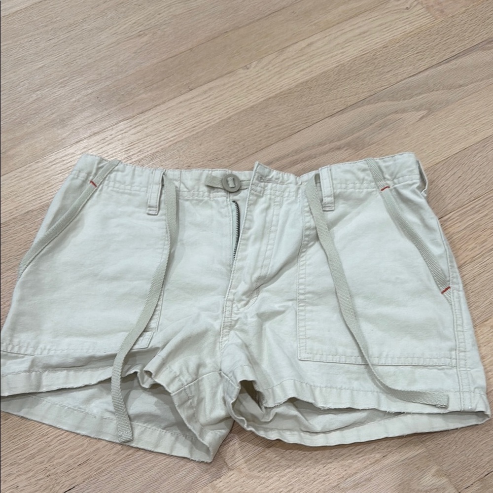 Abercrombie & Fitch Cream Cargo Shorts
